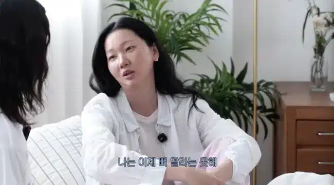 Jang Yoon-ju Declines ‘Super Skinny’ Trend: ‘Too Risky Now’ Jang Yoon-ju Declines ‘Super Skinny’ Trend: ‘Too Risky Now’