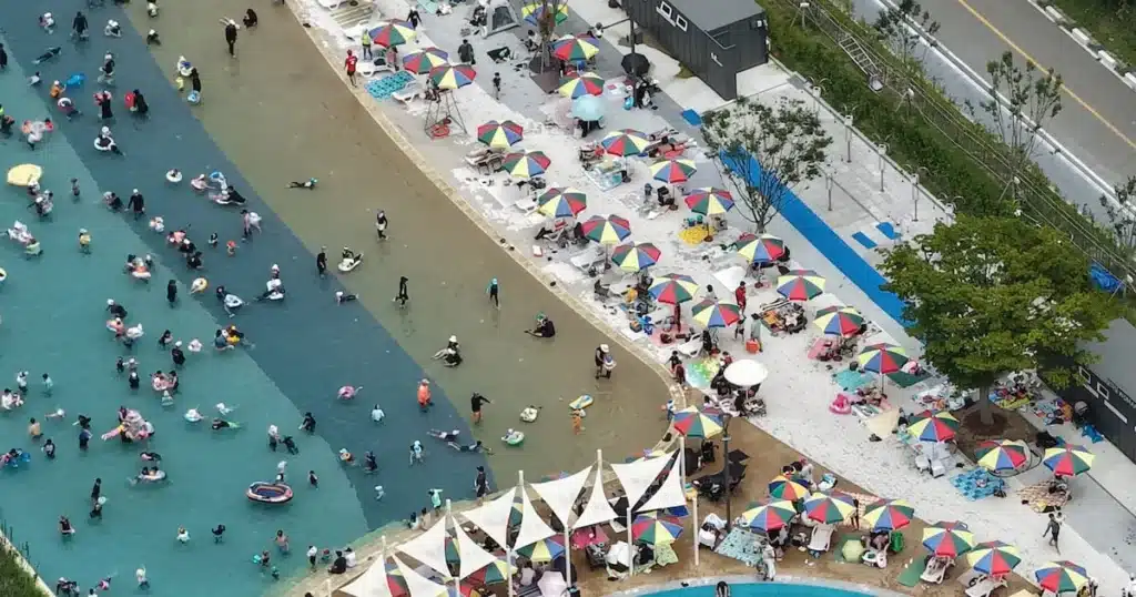 Heavy Rains Expected as Heatwave Advisories Issued Heavy Rains Expected as Heatwave Advisories Issued