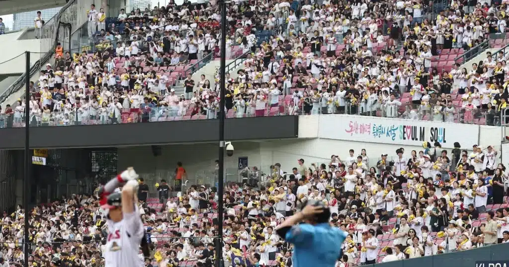Korean Pro Baseball Hits 8 Million Fans Faster Than Ever Korean Pro Baseball Hits 8 Million Fans Faster Than Ever