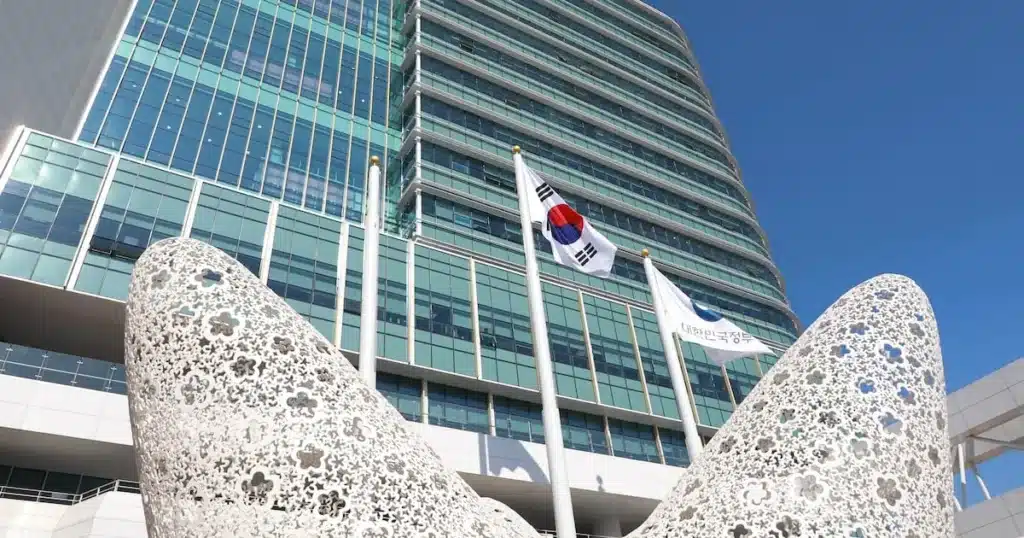 South Korea Overtime Pay Rules Eased for Civil Servants