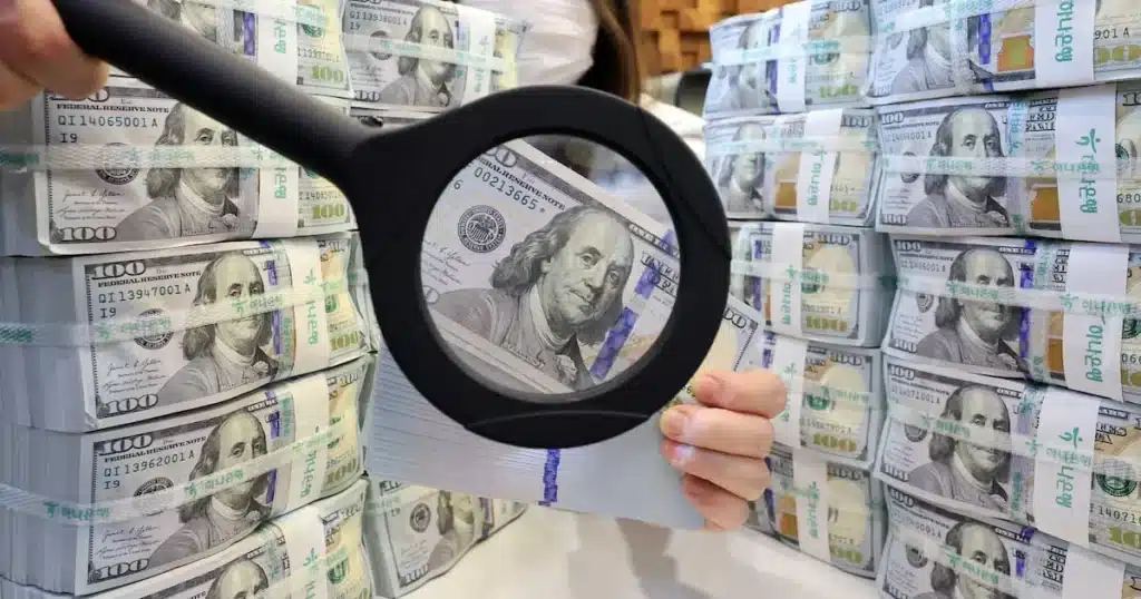 Won-Dollar Exchange Rate Falls to 1476.6 Won