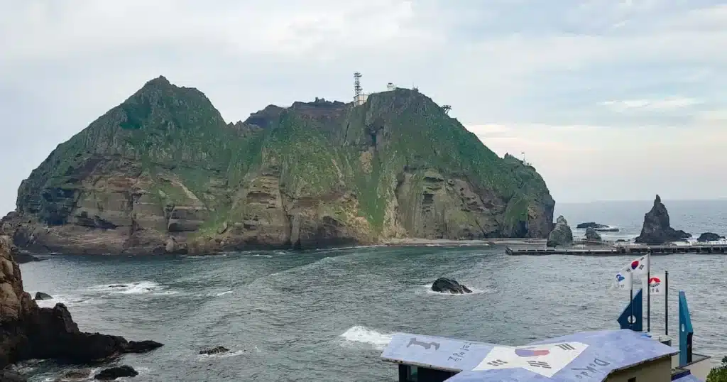 Dokdo’s Future: Residents and Sovereignty Dokdo’s Future: Residents and Sovereignty