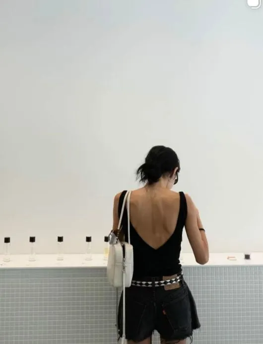 Yoon Hye-jin’s Striking Back Pose Evokes Ballerina’s Physique Yoon Hye-jin’s Striking Back Pose Evokes Ballerina’s Physique