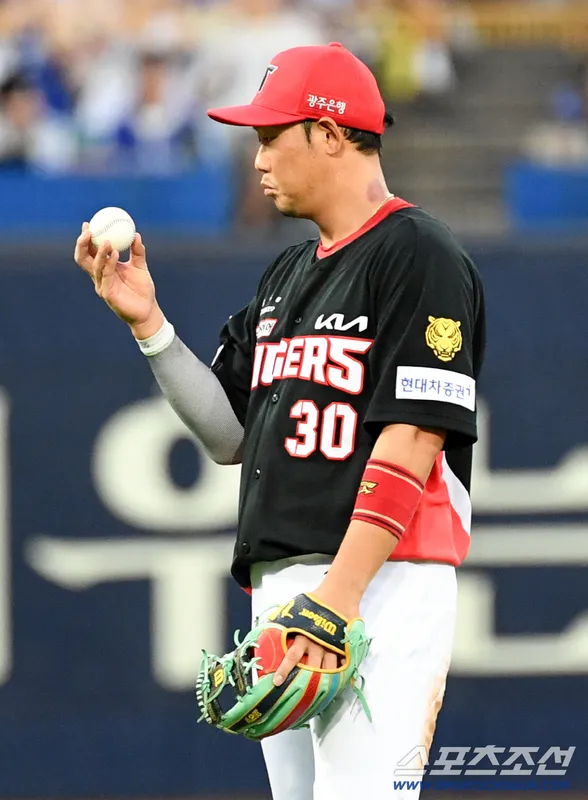 KIA Tigers Face Pitching Crisis Amidst Trade Woes KIA Tigers Face Pitching Crisis Amidst Trade Woes