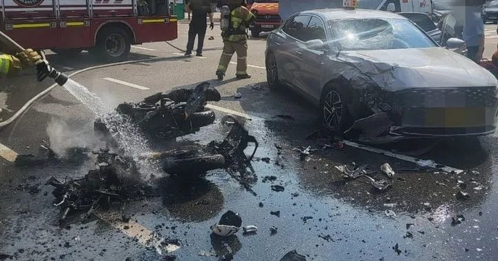 Motorcycle-Taxi Crash Sparks Fire in Hwaseong, One Fatality Motorcycle-Taxi Crash Sparks Fire in Hwaseong, One Fatality