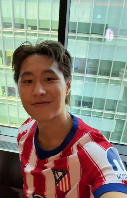 Alvarez to Stay at Atletico Madrid, Boosting La Liga Title Hopes Alvarez to Stay at Atletico Madrid, Boosting La Liga Title Hopes