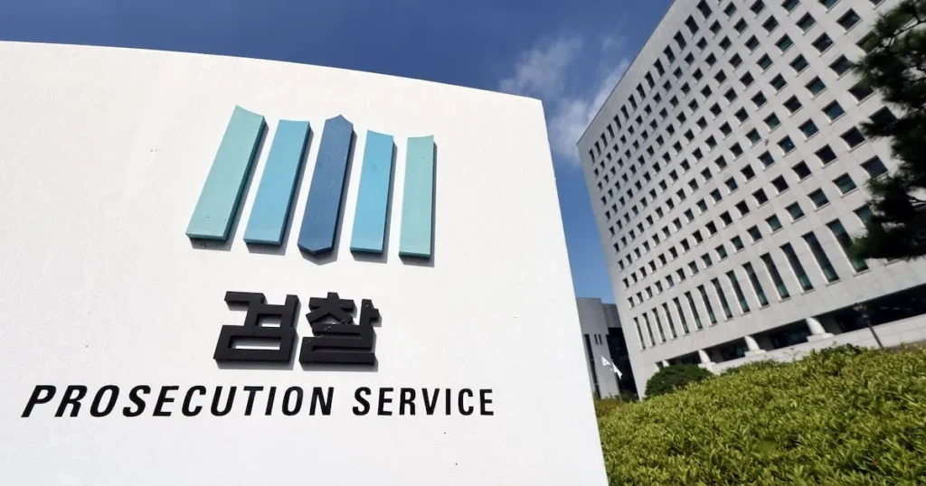 Prosecutors Present Final Briefings Amidst Uncertainty Over Future of Investigations Prosecutors Present Final Briefings Amidst Uncertainty Over Future of Investigations