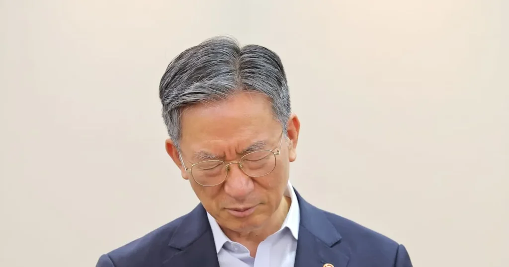 Justice Minister Jung Sung-ho Raises Concerns Over Prosecutor’s Investigative Powers Justice Minister Jung Sung-ho Raises Concerns Over Prosecutor’s Investigative Powers