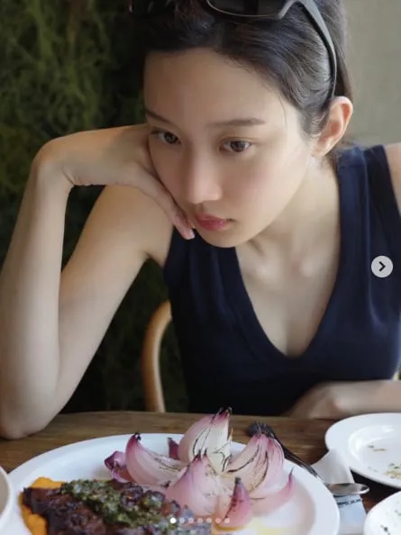 Moon Ga-young’s Everyday Moments Captivate Fans Moon Ga-young’s Everyday Moments Captivate Fans
