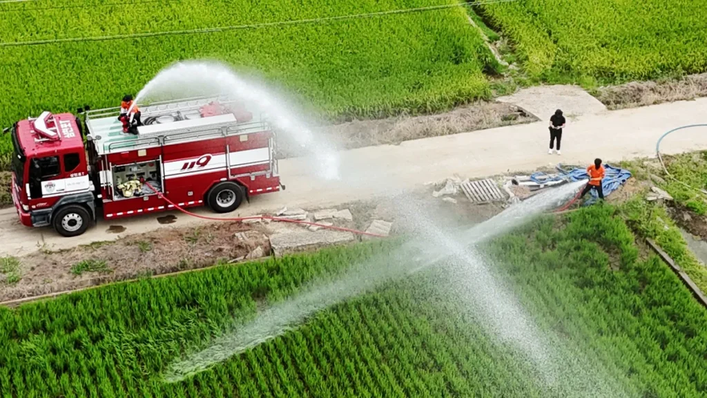 National Firefighters Mobilize to Combat Severe Drought in Gyeongnam Province National Firefighters Mobilize to Combat Severe Drought in Gyeongnam Province