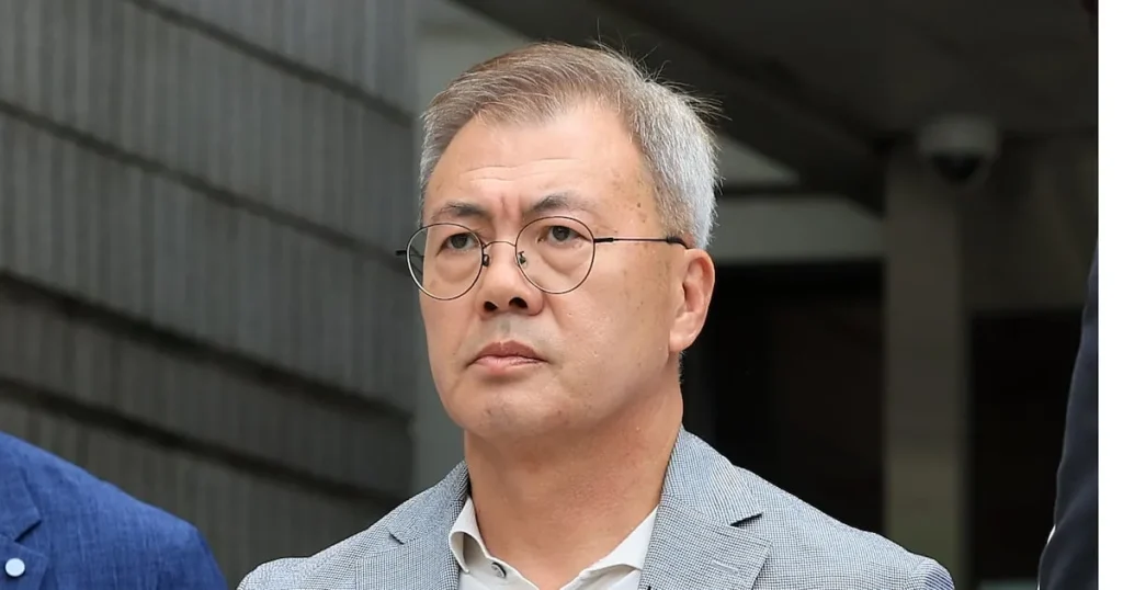 Ex-Commanders Indicted in Martial Law Conspiracy Probe Ex-Commanders Indicted in Martial Law Conspiracy Probe