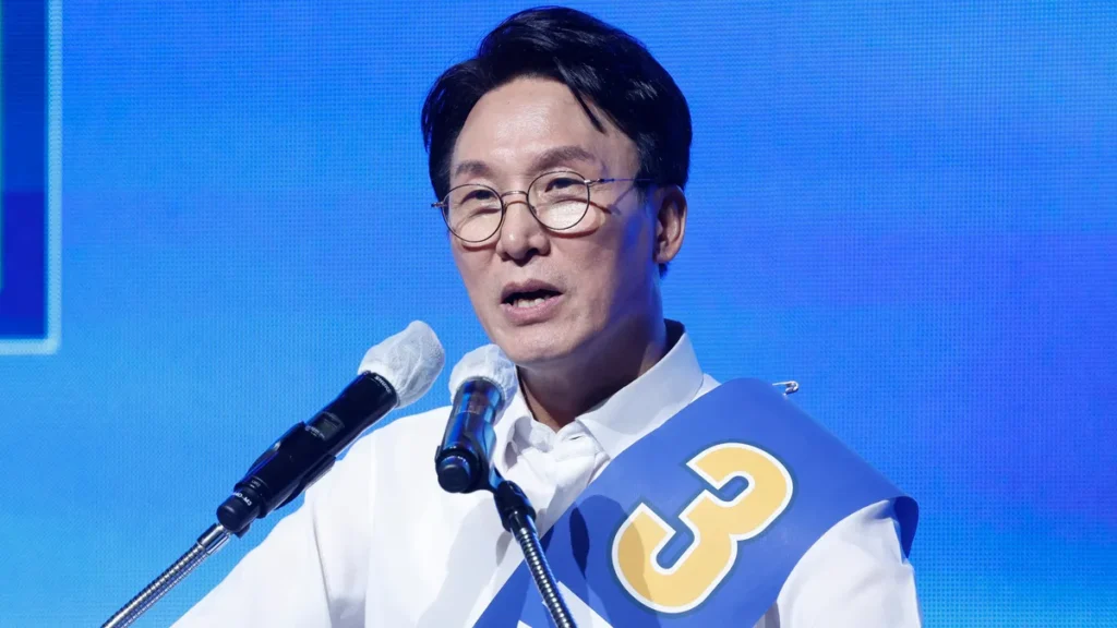 Kim Min-seok Leads Democratic Party Leadership Race in Honam Regions Kim Min-seok Leads Democratic Party Leadership Race in Honam Regions