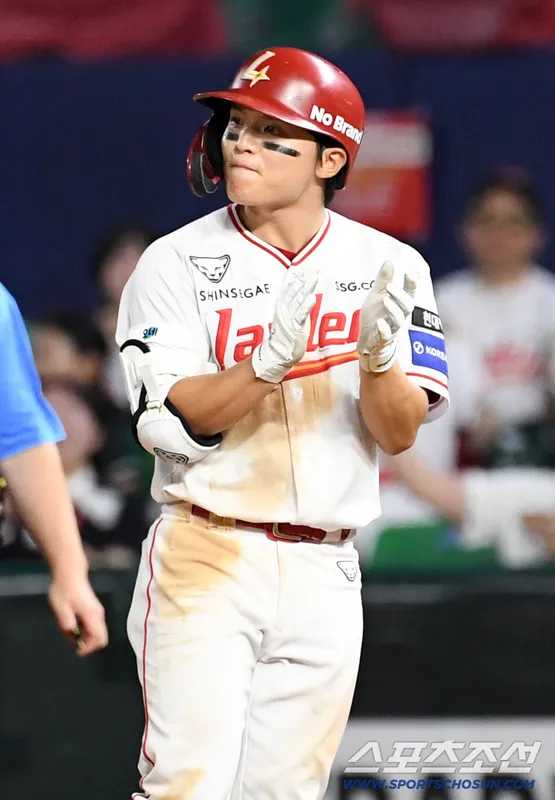 SSG Landers Deploys 8 Left-Handed Hitters Against Carrasco SSG Landers Deploys 8 Left-Handed Hitters Against Carrasco