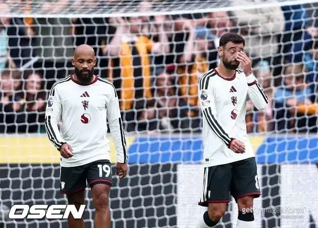 Manchester United Stumbles in Erik ten Hag’s First Official Match Manchester United Stumbles in Erik ten Hag’s First Official Match