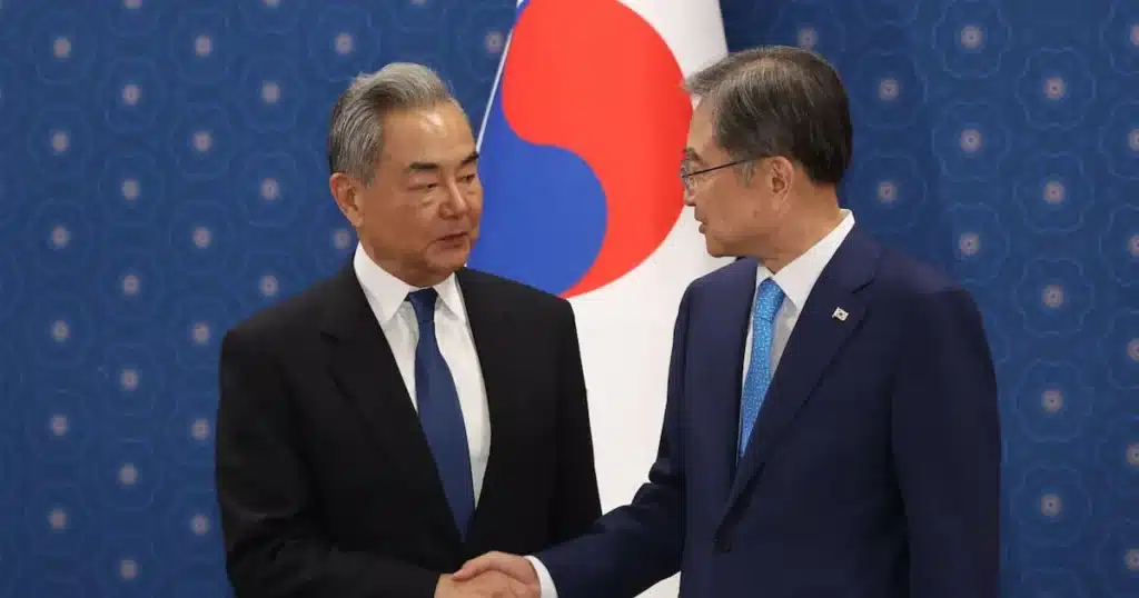 Lawmaker Urges Government to Correct China’s ‘Two Koreas’ Remark