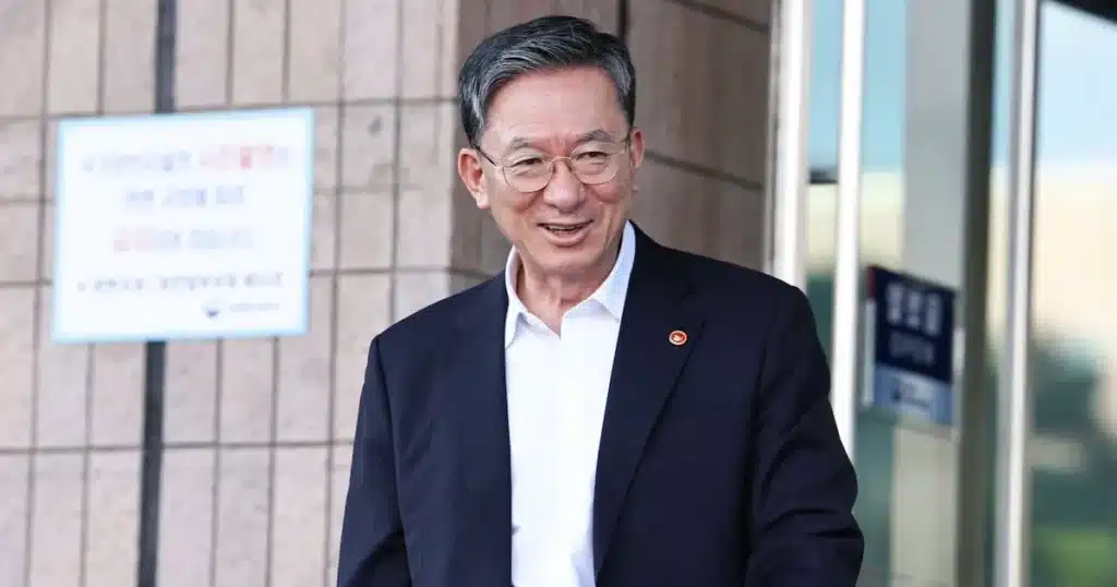 Justice Minister Jung Sung-ho Reflects on Career, Calls for Stronger Prosecution Service