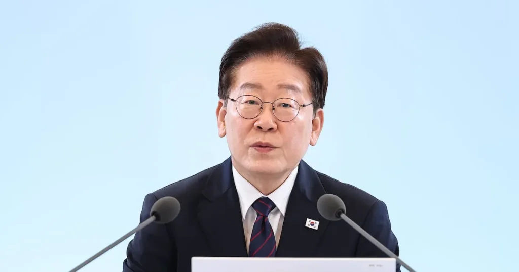 South Koreans Missing in Nepal Floods; Rescue Efforts Underway South Koreans Missing in Nepal Floods; Rescue Efforts Underway