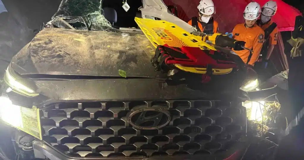Fatal Crash: Driver Dies After Plunging Off Road in Hoengseong