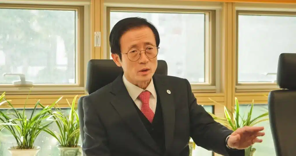 Ex-Busan Official Fined for Election Law Violation