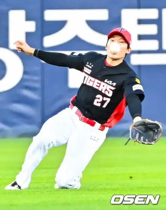 KIA Tigers’ Struggles Continue with Costly Errors and Bad Luck KIA Tigers’ Struggles Continue with Costly Errors and Bad Luck