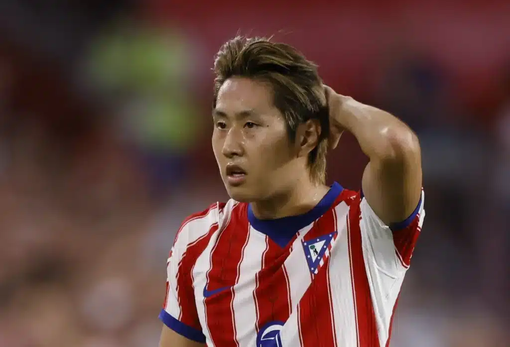 Kang-in Lee Joins Strasbourg, Becoming Oldest Player on Young Squad