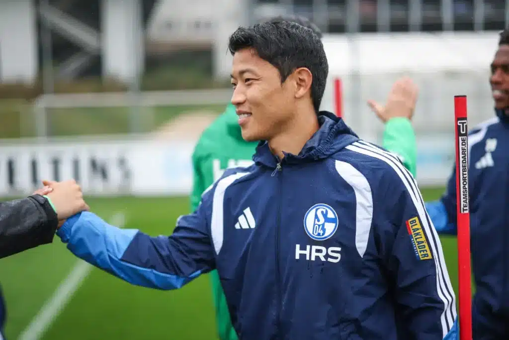 Hwang Hee-chan Joins Schalke 04 on Loan: A New Beginning?