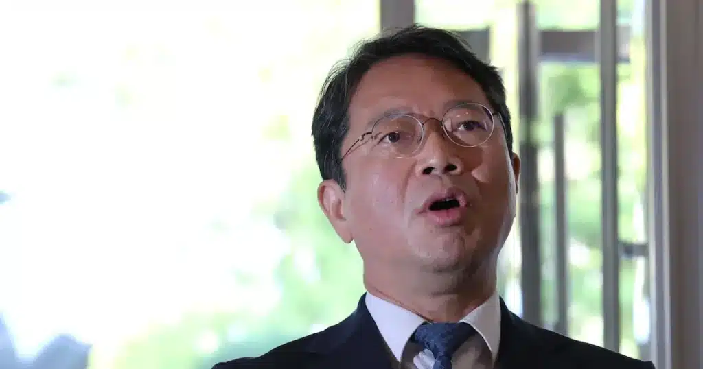 Lawmaker Demands Source of Leaked Records in Corruption Probe