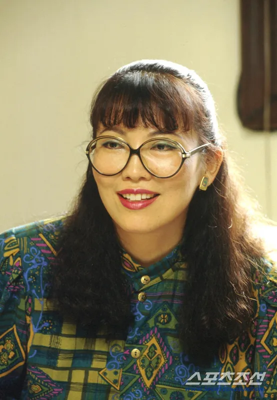 Singer Jeong Mi-jo Explains Retirement: ‘No Greed for Money,’ 22 Years as Art Professor Singer Jeong Mi-jo Explains Retirement: ‘No Greed for Money,’ 22 Years as Art Professor