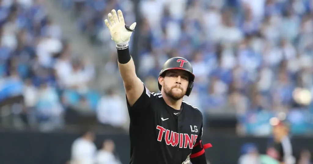 Austin Dean Sets New LG Home Run Record
