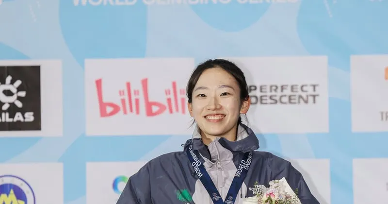 Jeong Ji-min Secures Two Medals in World Climbing Series, Boosting Asian Games Hopes Jeong Ji-min Secures Two Medals in World Climbing Series, Boosting Asian Games Hopes