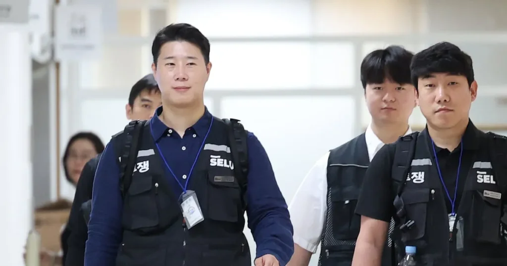 Samsung Unions Clash Amidst Internal Strife and Legal Battles